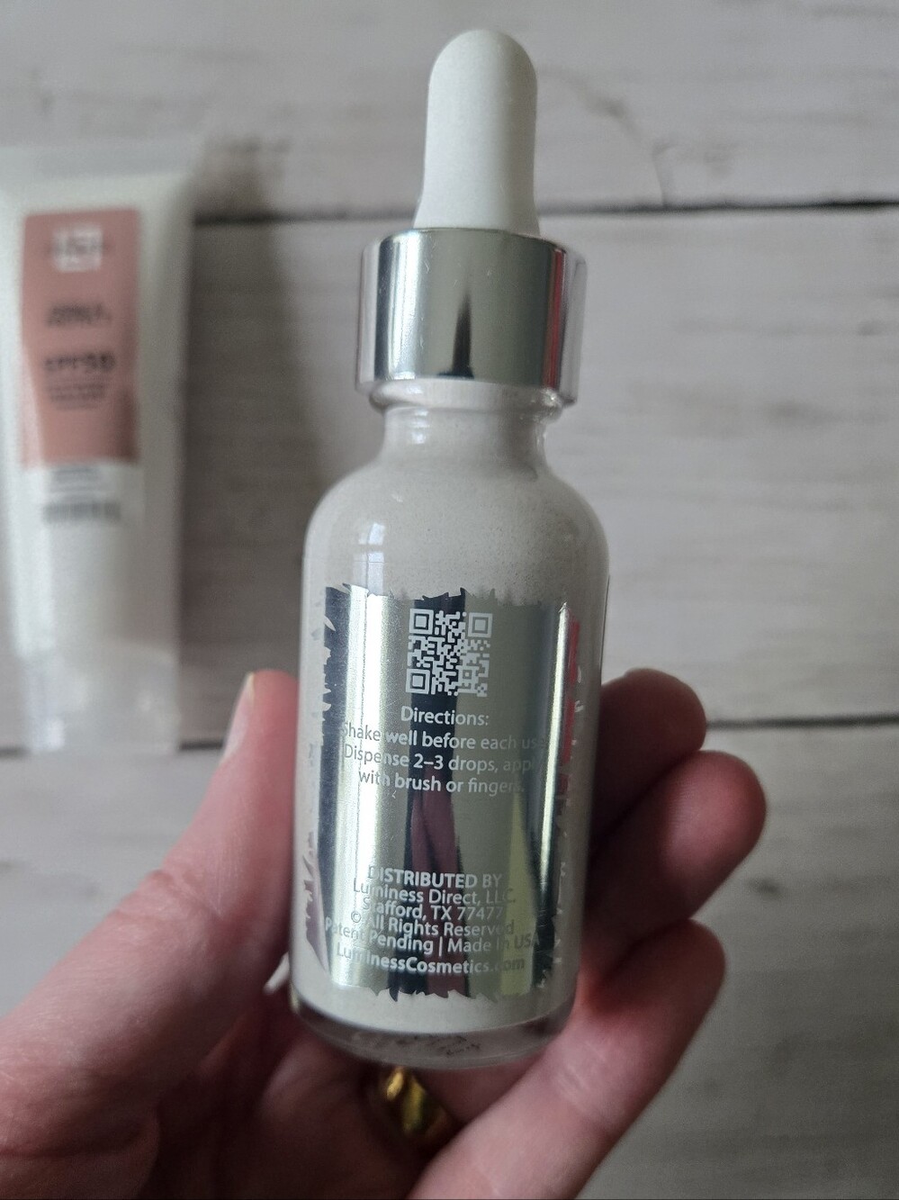Liquid Mirage Color Adjusting Foundation + SPF50 - Picture 3 of 8
